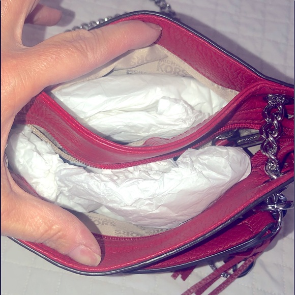 MICHAEL KORS PURSE - Picture 5 of 5